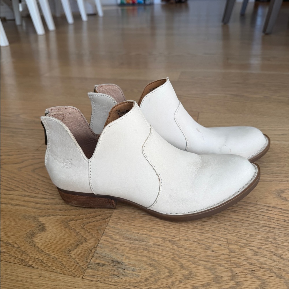 Born Kerri Ankle Bootie Cream Leather Size 6 Western Rare